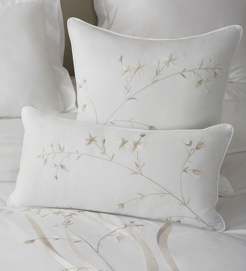 banner-frame-mobile-graminea Catherine Denoual Maison - Luxury hand embroidered linens and home decor