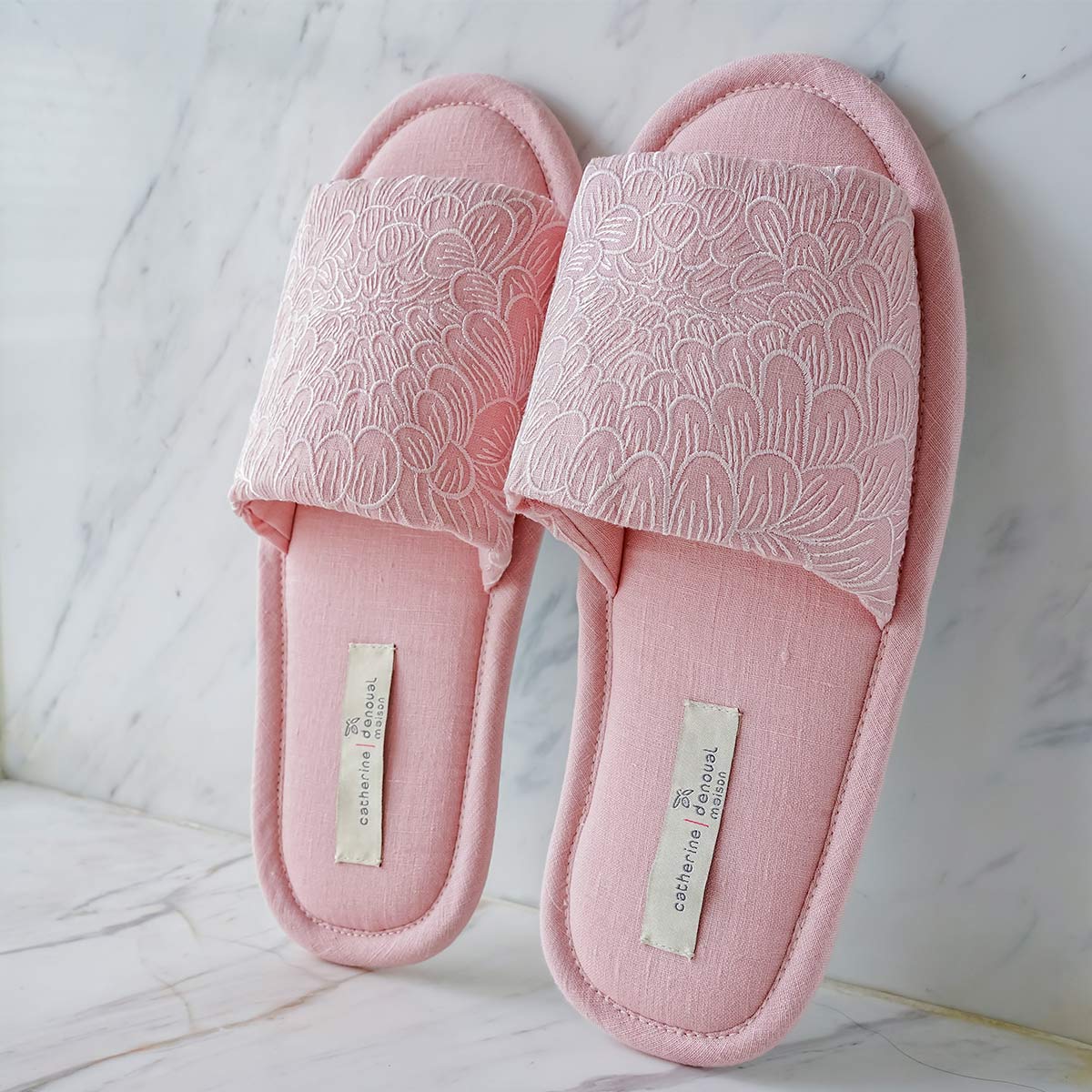 Linen Embroidered Slippers