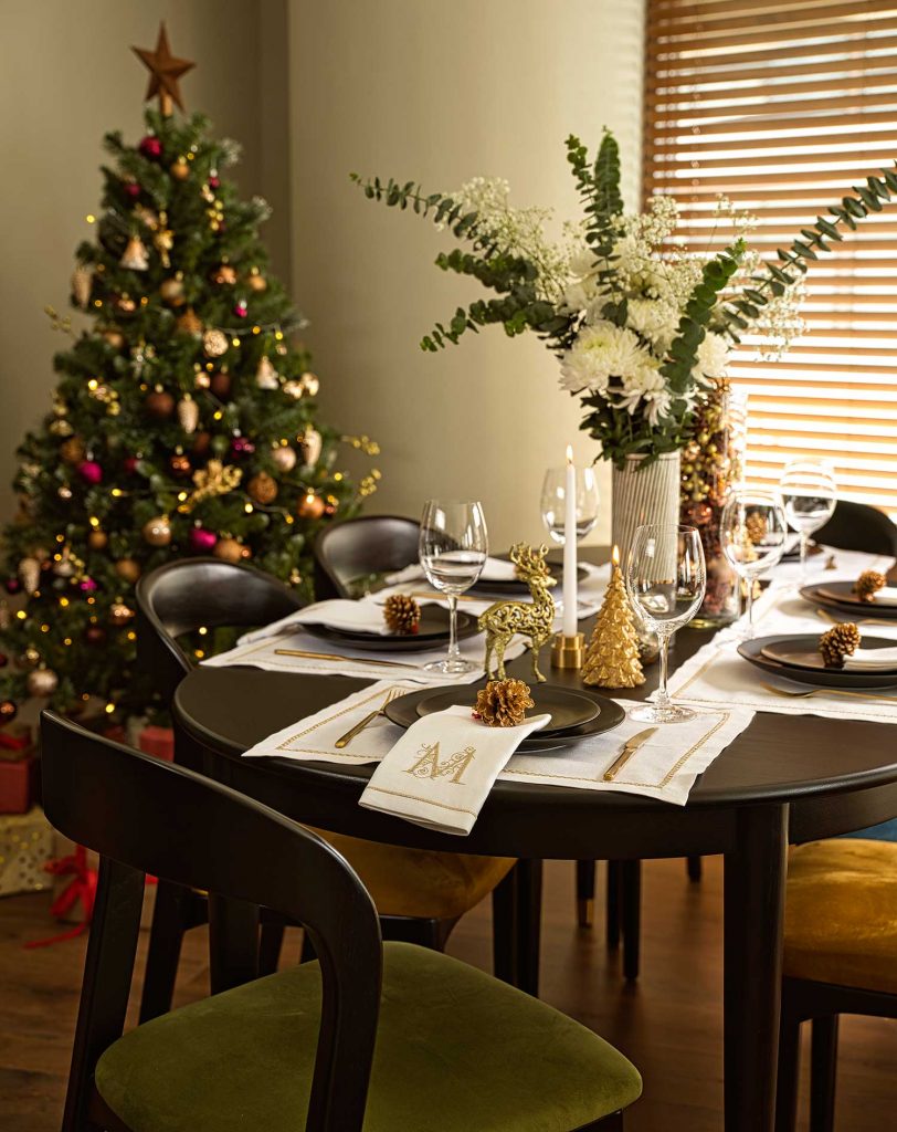 Set the table for the Perfect Christmas Eve