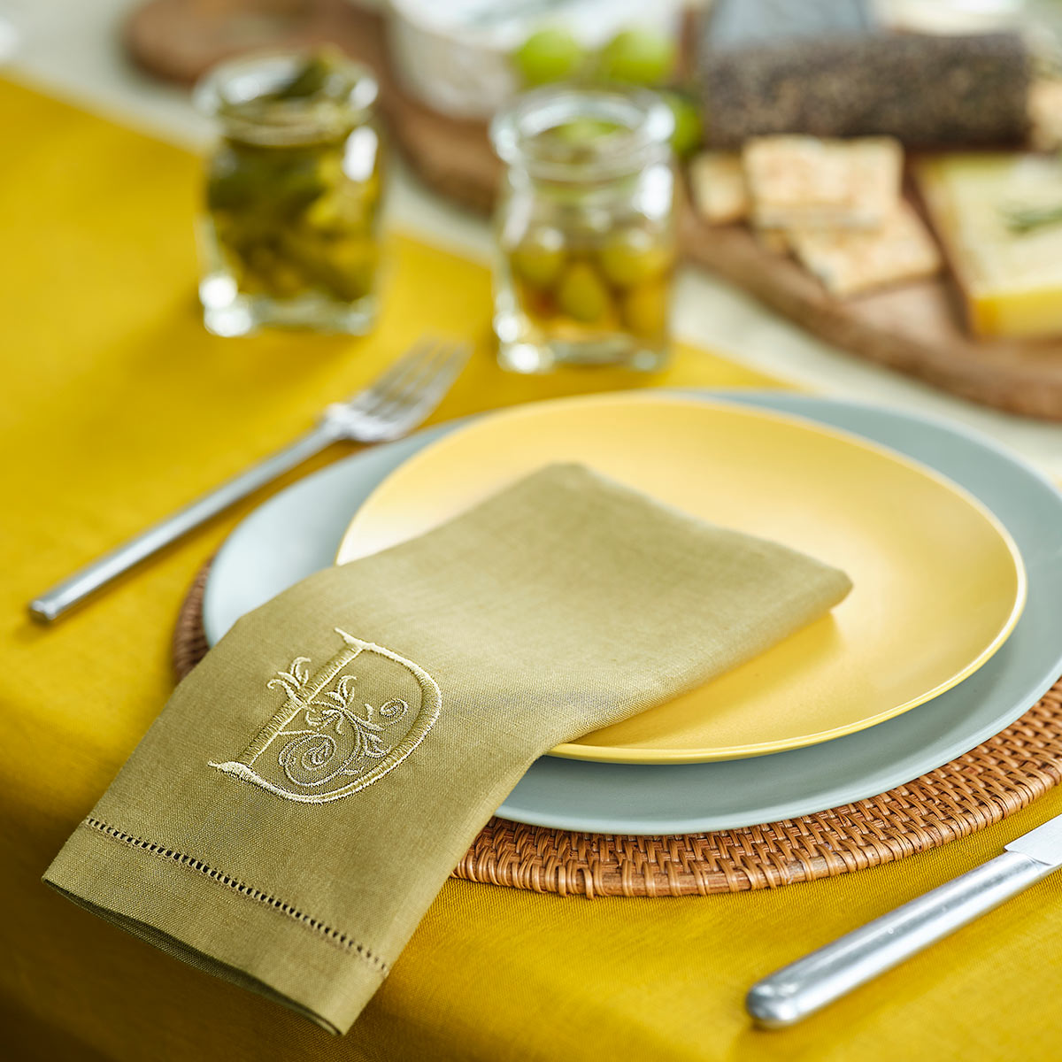 garden party monogram napkin